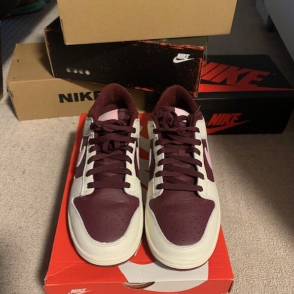 Dunk Low Premium Valentine's Day - Picture 5 of 5